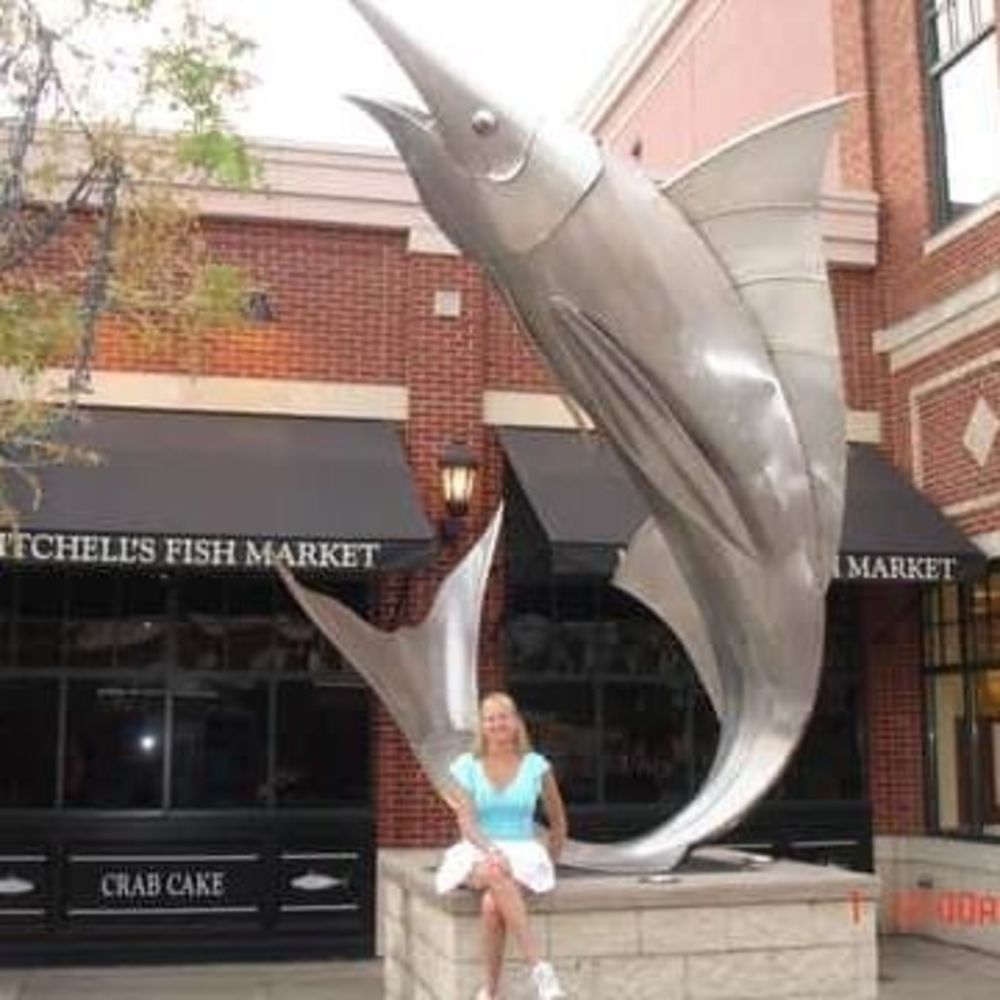 Meet your Posher, Laura